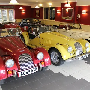 the-pitstop-stansted-mountfitchet.cambridgehotelsuk.com/